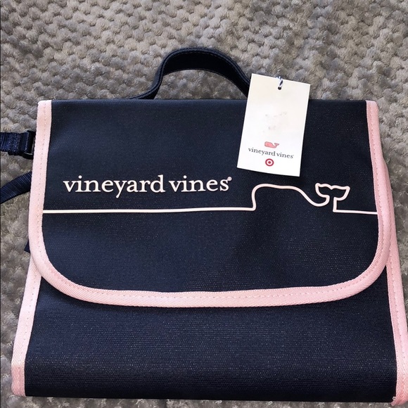 Vineyard Vines Toiletry Case - Picture 1 of 5